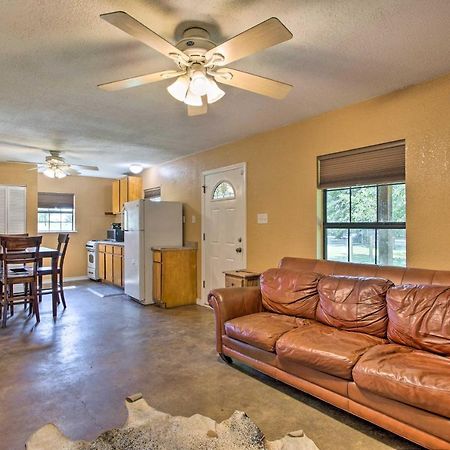 Texas Cabin On 130 Acres Walk To Lake Ray Roberts Collinsville Exterior photo