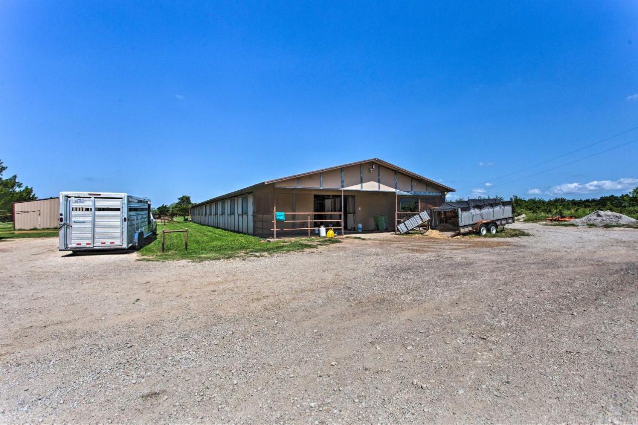 Texas Cabin On 130 Acres Walk To Lake Ray Roberts Collinsville Exterior photo