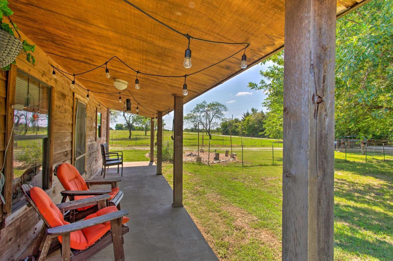 Texas Cabin On 130 Acres Walk To Lake Ray Roberts Collinsville Exterior photo